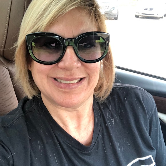 Meet your Posh Ambassador Selma - Picture 6 of 8